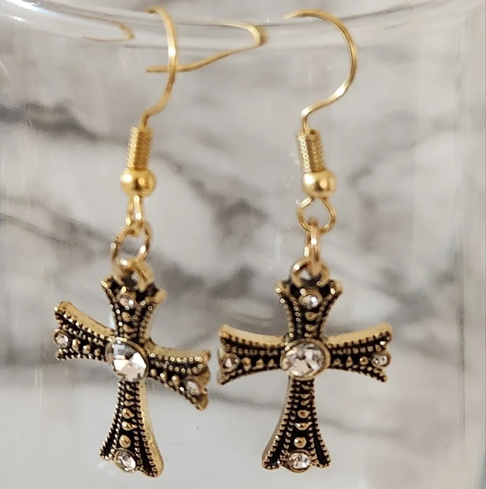 Hand Crafted Elegant Gold Cross Pierced Earrings